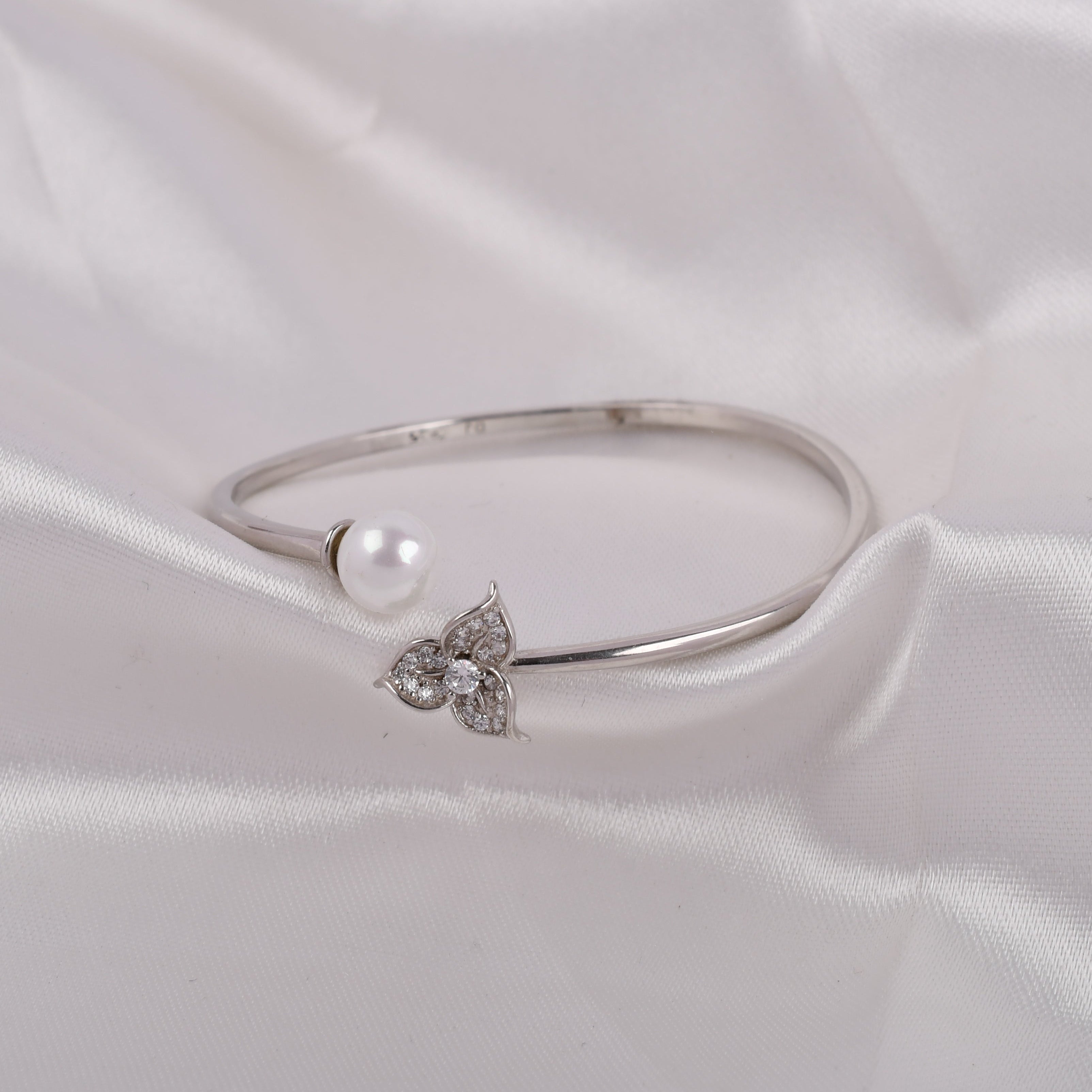 Luna Pearl Silver Bangle